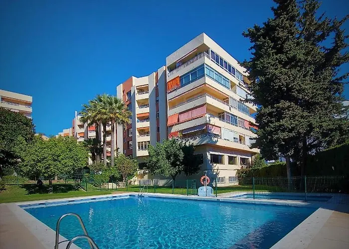 Cozy 2-Bed 2-Bathroom Apartment In Marbella Town Centre